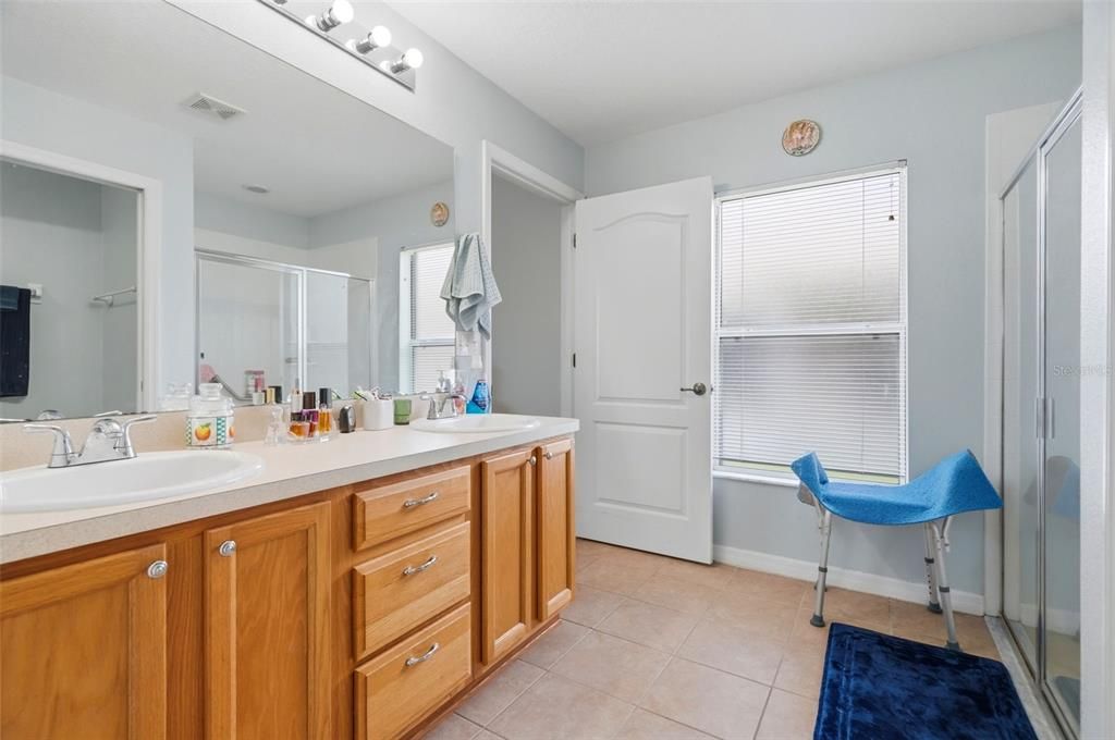 For Sale: $209,900 (3 beds, 2 baths, 1481 Square Feet)