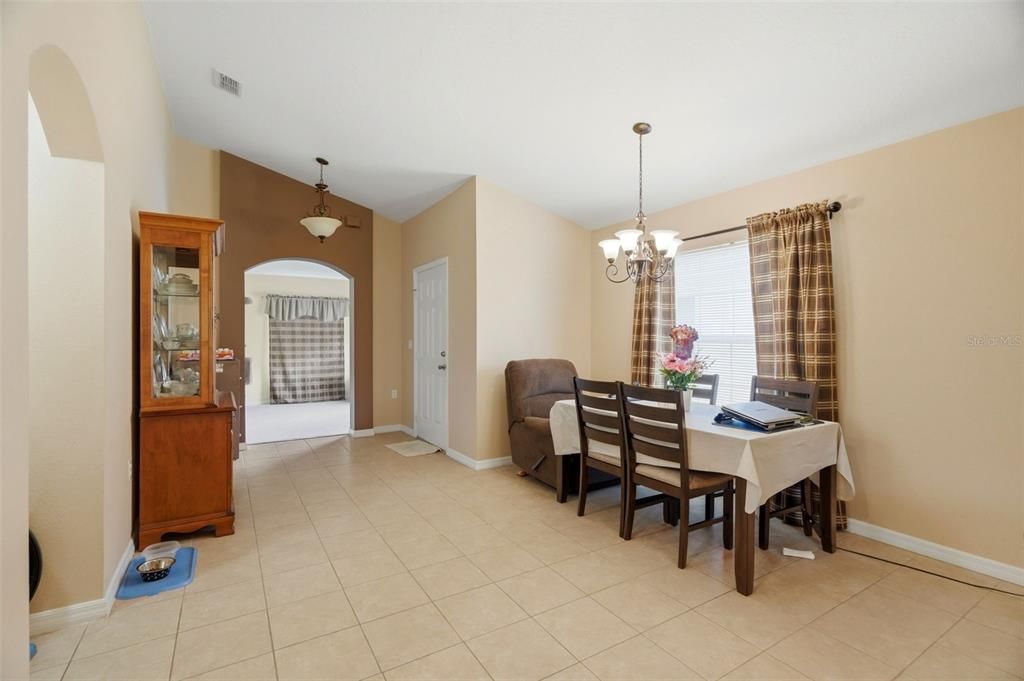 For Sale: $209,900 (3 beds, 2 baths, 1481 Square Feet)