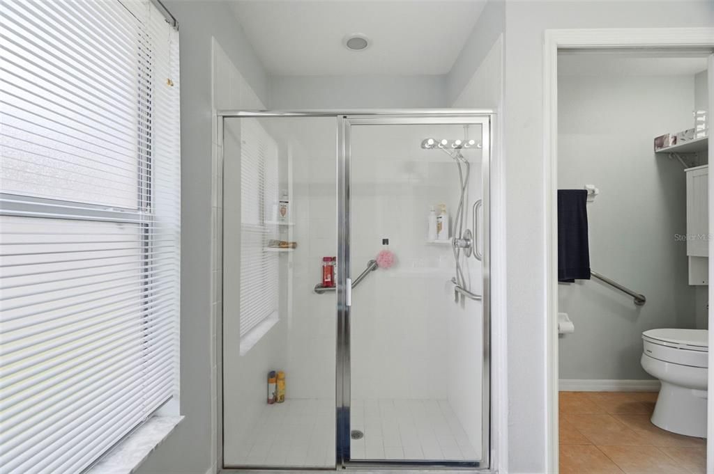 For Sale: $209,900 (3 beds, 2 baths, 1481 Square Feet)