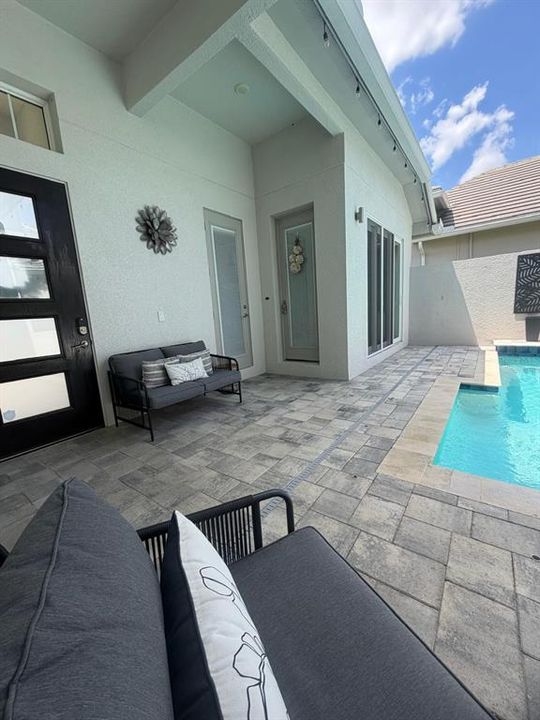 For Sale: $749,900 (4 beds, 3 baths, 2461 Square Feet)