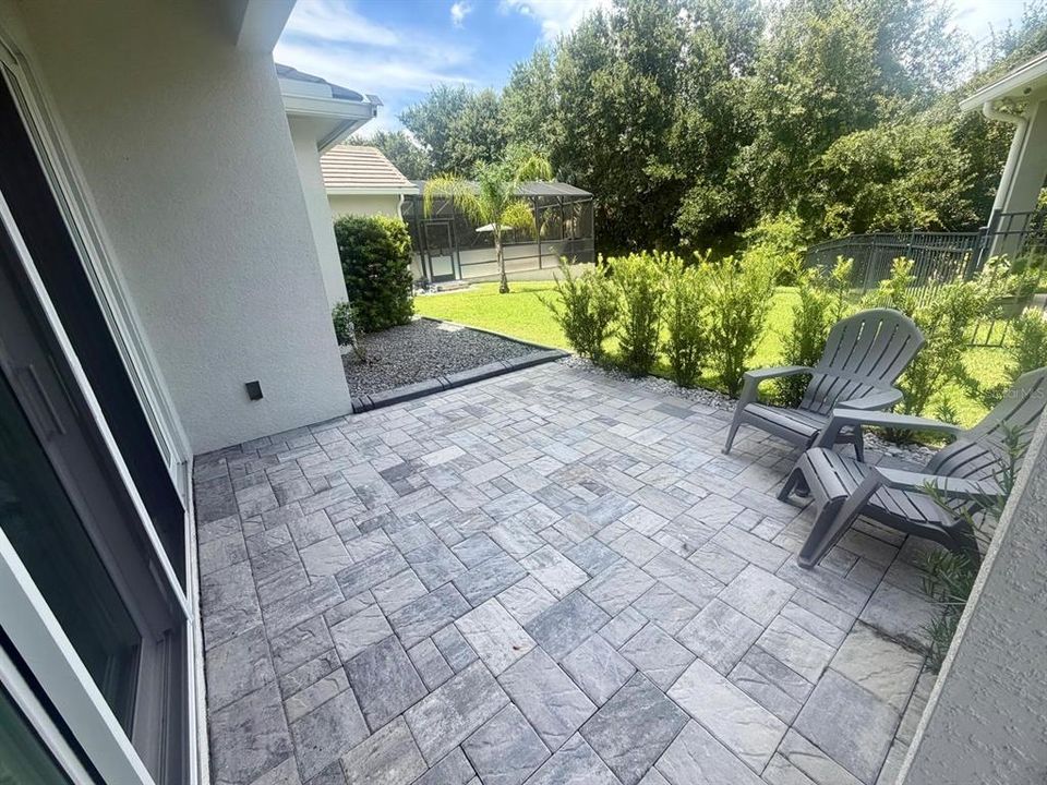 For Sale: $749,900 (4 beds, 3 baths, 2461 Square Feet)