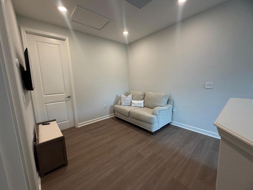 For Sale: $749,900 (4 beds, 3 baths, 2461 Square Feet)