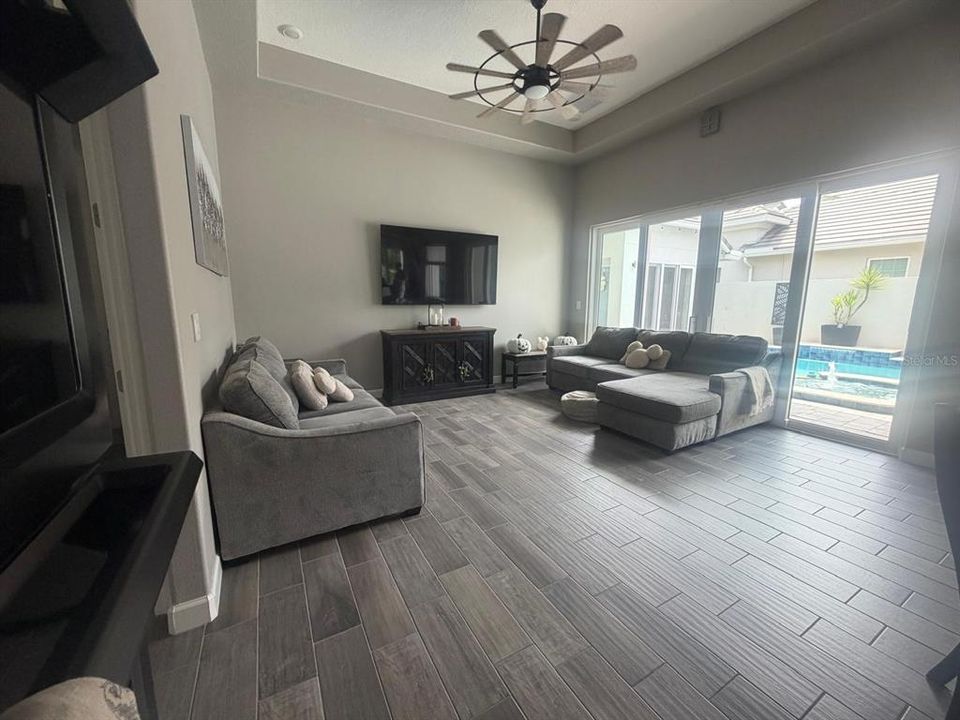 For Sale: $749,900 (4 beds, 3 baths, 2461 Square Feet)
