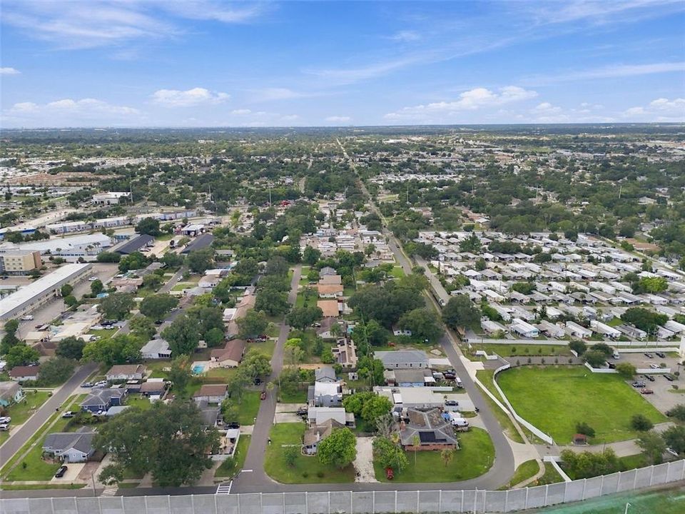 En Venta: $400,000 (3 camas, 0 baños, 1437 Pies cuadrados)
