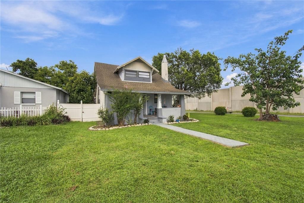 En Venta: $400,000 (3 camas, 0 baños, 1437 Pies cuadrados)