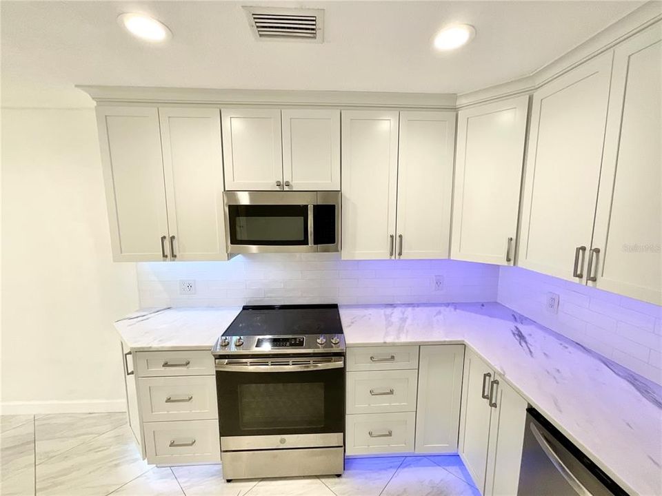 В аренду: $3,000 (3 спален, 2 ванн, 1516 Квадратных фут)