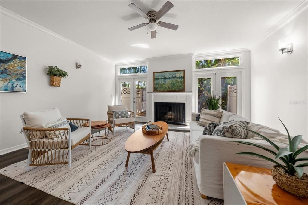 For Sale: $449,900 (2 beds, 2 baths, 1620 Square Feet)