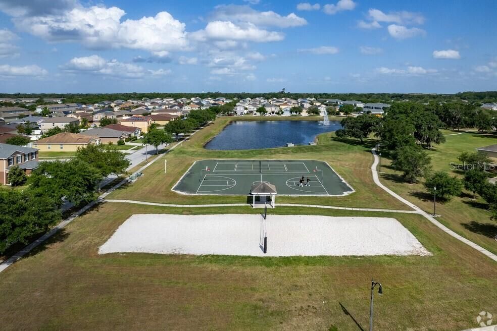 En Venta: $419,900 (4 camas, 2 baños, 2219 Pies cuadrados)