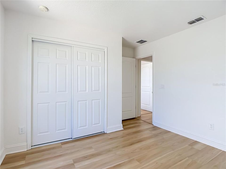 En Venta: $419,900 (4 camas, 2 baños, 2219 Pies cuadrados)