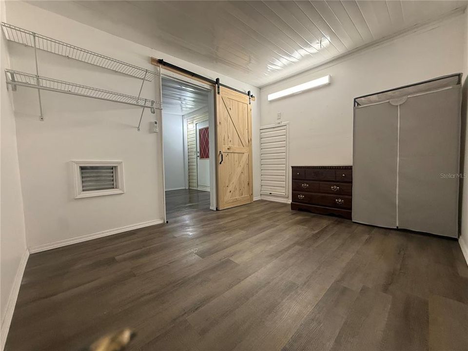 For Sale: $189,900 (2 beds, 2 baths, 1248 Square Feet)