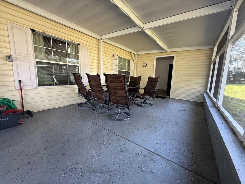 For Sale: $189,900 (2 beds, 2 baths, 1248 Square Feet)