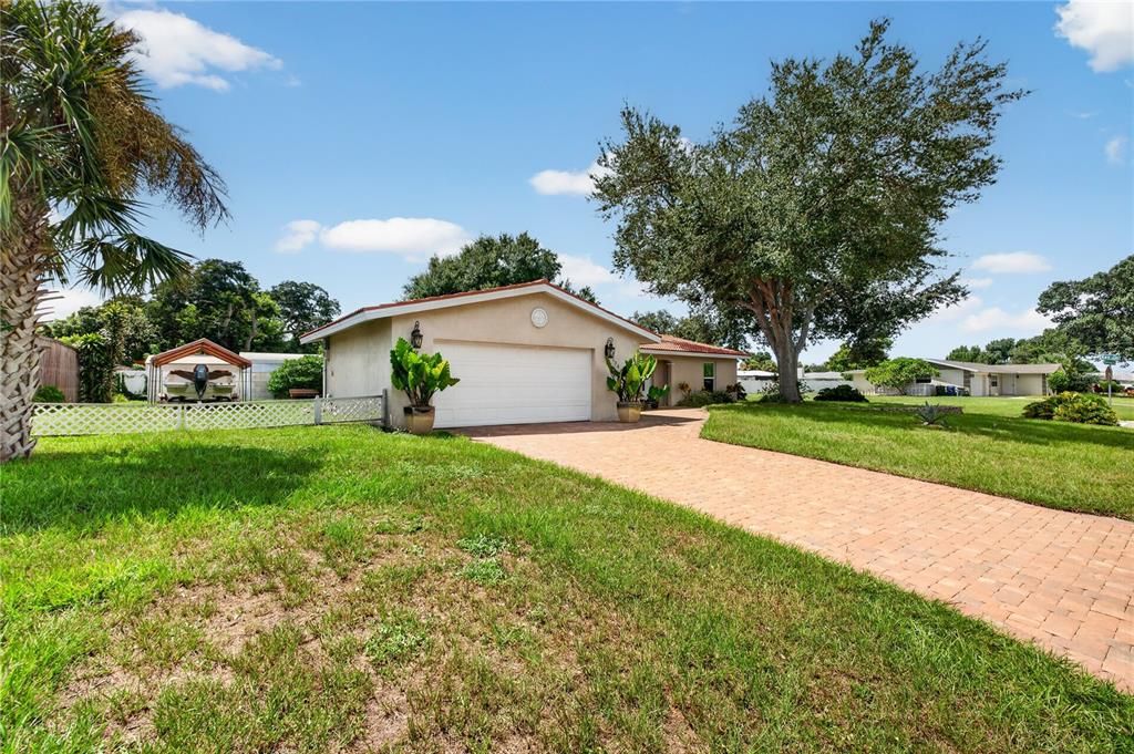 For Sale: $449,000 (2 beds, 2 baths, 1464 Square Feet)