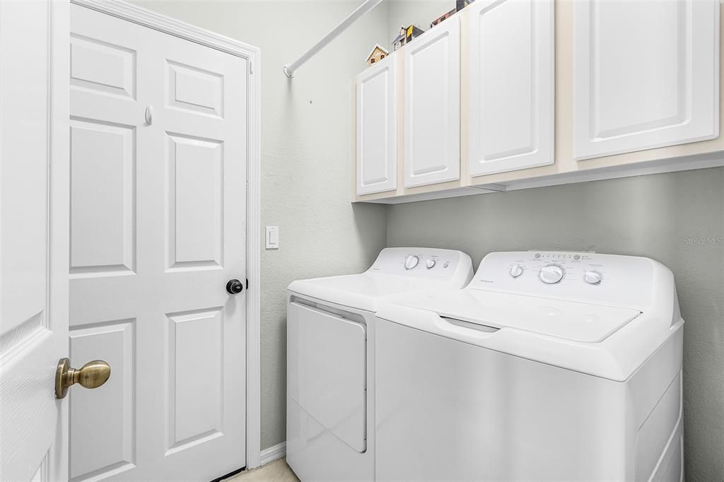 For Sale: $369,900 (3 beds, 2 baths, 1926 Square Feet)