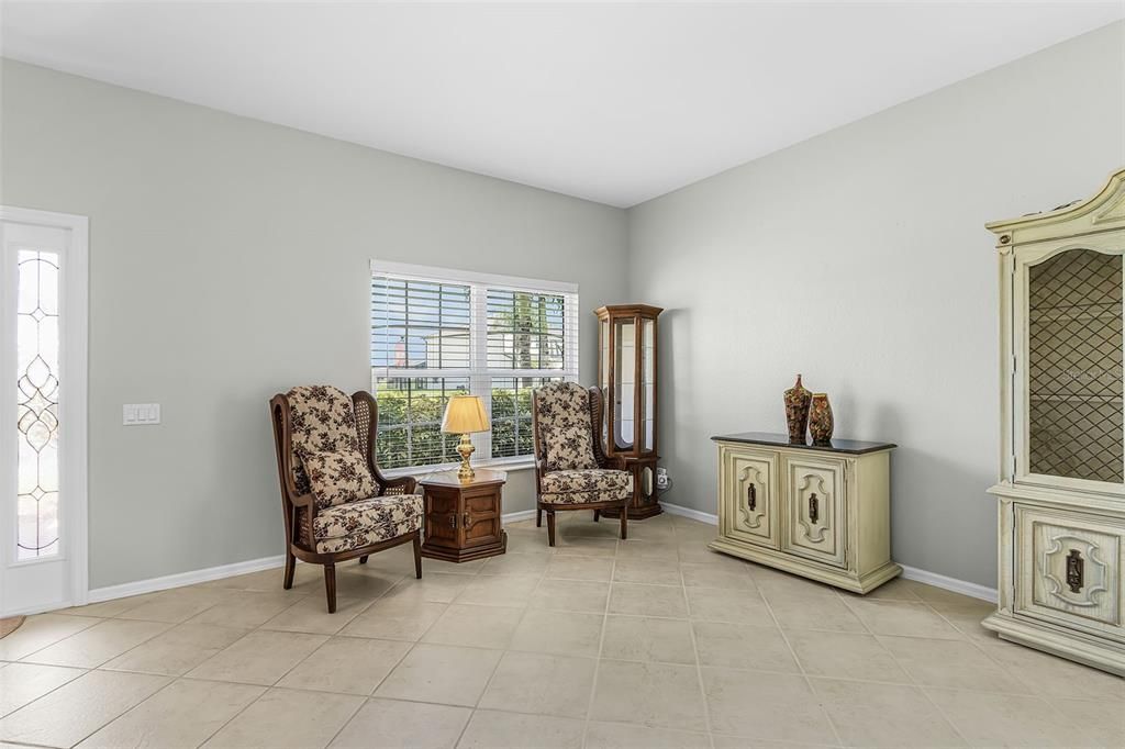 For Sale: $369,900 (3 beds, 2 baths, 1926 Square Feet)