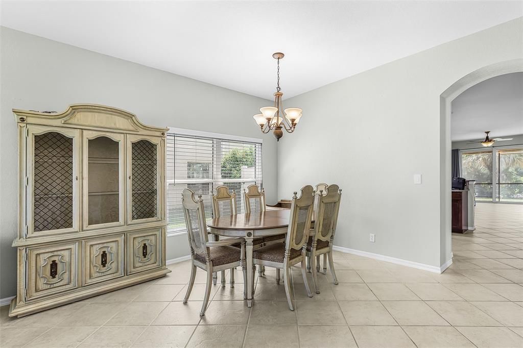 For Sale: $369,900 (3 beds, 2 baths, 1926 Square Feet)