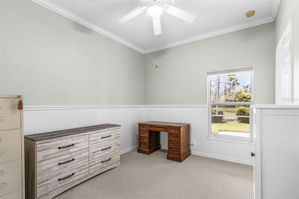 For Sale: $369,900 (3 beds, 2 baths, 1926 Square Feet)