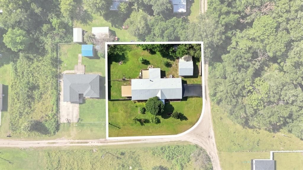 For Sale: $250,000 (5 beds, 3 baths, 2356 Square Feet)