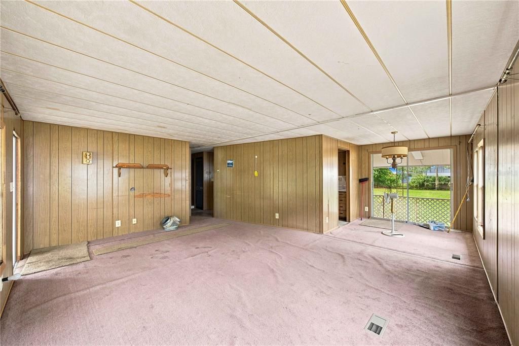 На продажу: $292,550 (3 спален, 2 ванн, 1152 Квадратных фут)