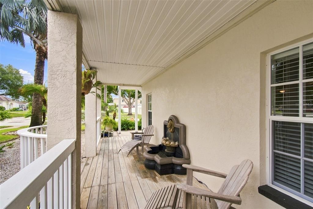 En Venta: $739,900 (3 camas, 2 baños, 1728 Pies cuadrados)