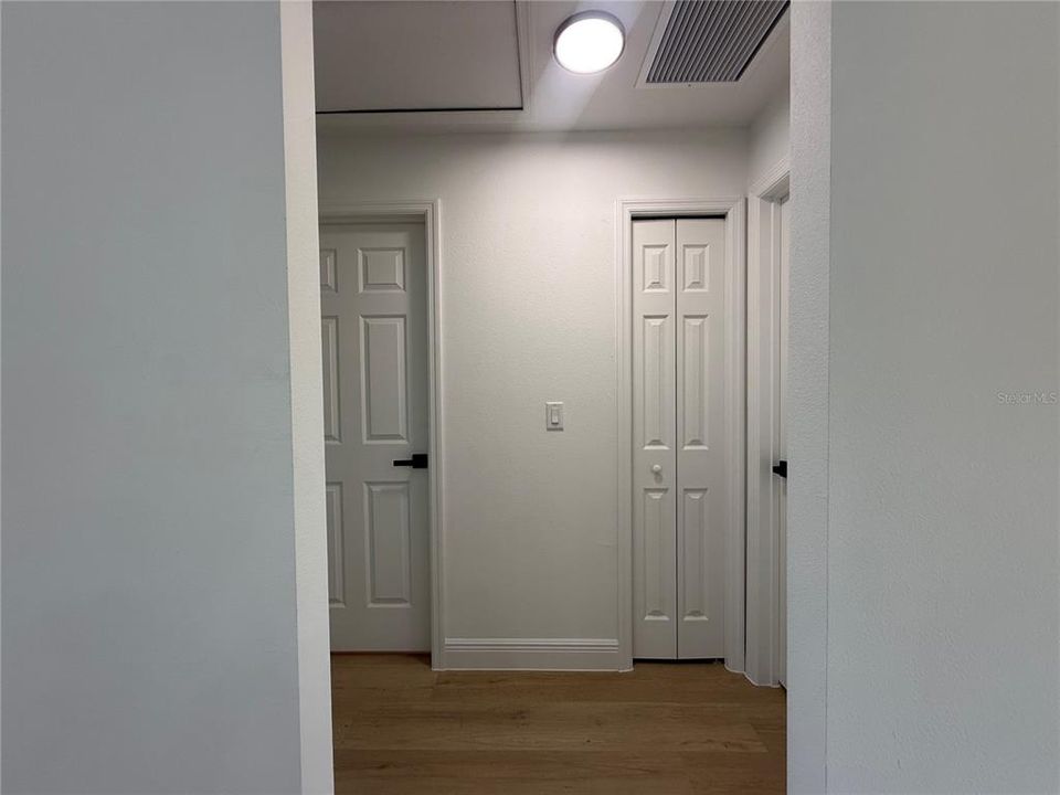 For Sale: $272,500 (3 beds, 2 baths, 1402 Square Feet)