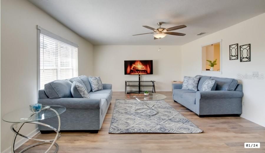 For Rent: $1,500 (2 beds, 2 baths, 1100 Square Feet)