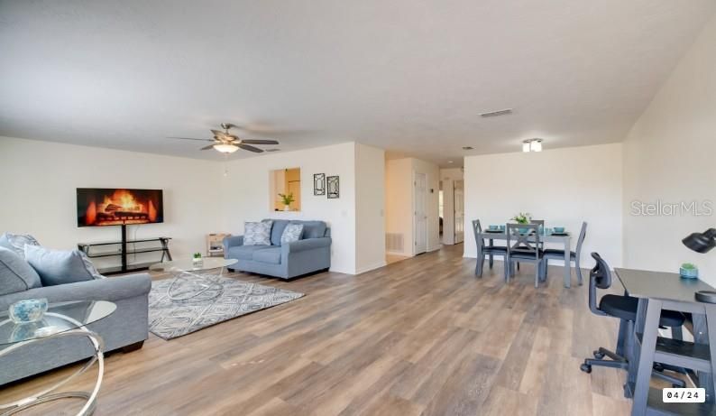 For Rent: $1,500 (2 beds, 2 baths, 1100 Square Feet)