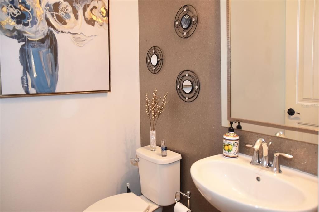 For Sale: $406,000 (3 beds, 2 baths, 1784 Square Feet)