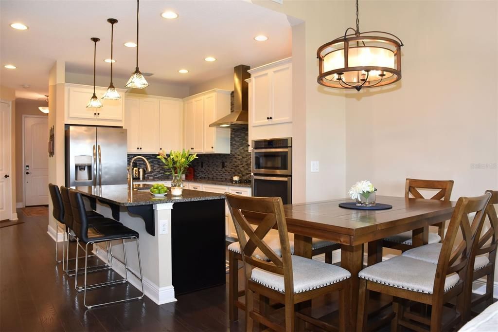 For Sale: $406,000 (3 beds, 2 baths, 1784 Square Feet)