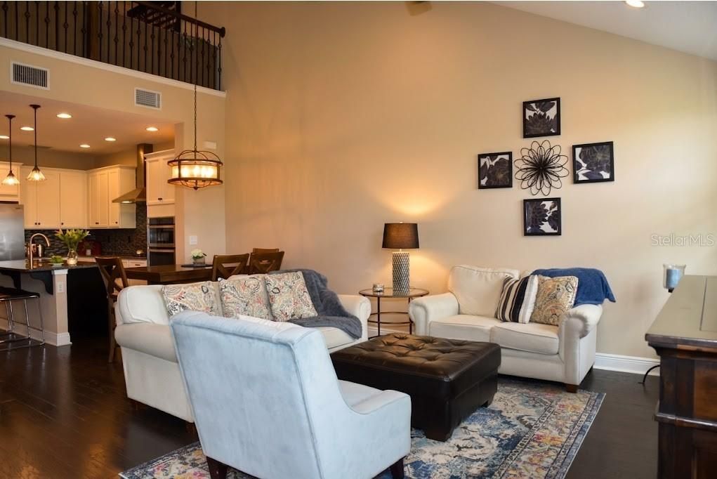 For Sale: $406,000 (3 beds, 2 baths, 1784 Square Feet)