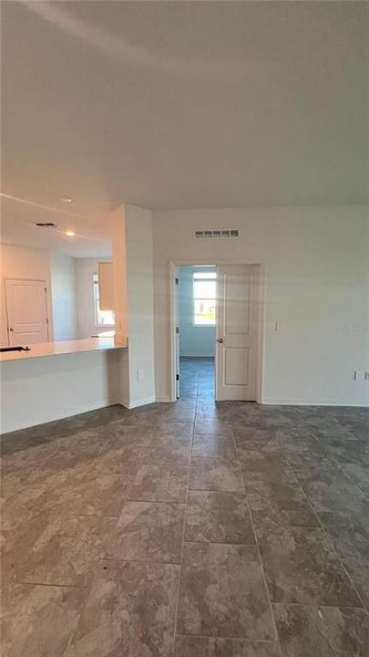 En Renta: $3,800 (4 camas, 3 baños, 2093 Pies cuadrados)