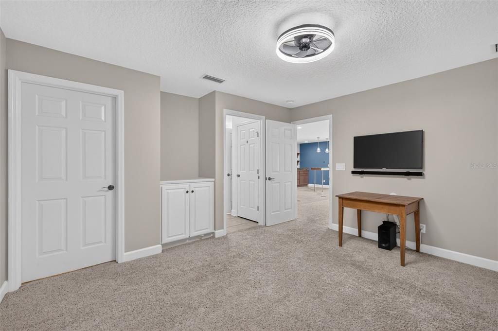 For Sale: $1,250,000 (4 beds, 4 baths, 4066 Square Feet)