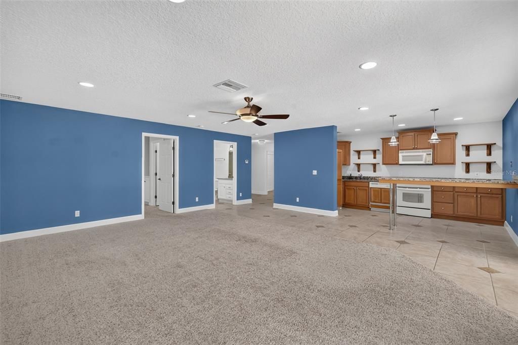 For Sale: $1,250,000 (4 beds, 4 baths, 4066 Square Feet)