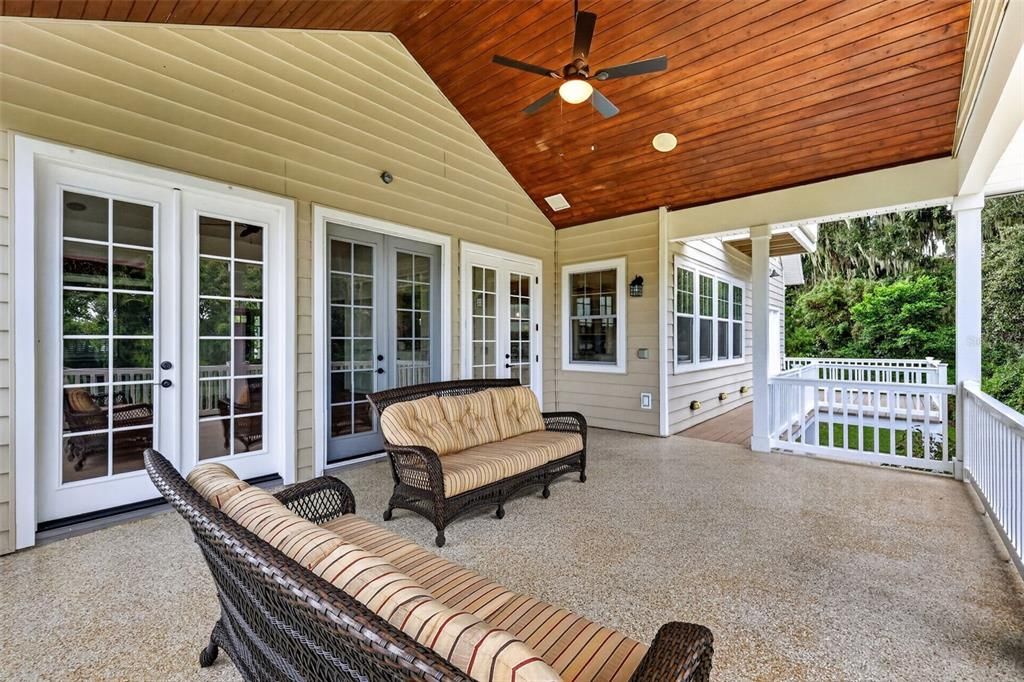 For Sale: $1,250,000 (4 beds, 4 baths, 4066 Square Feet)