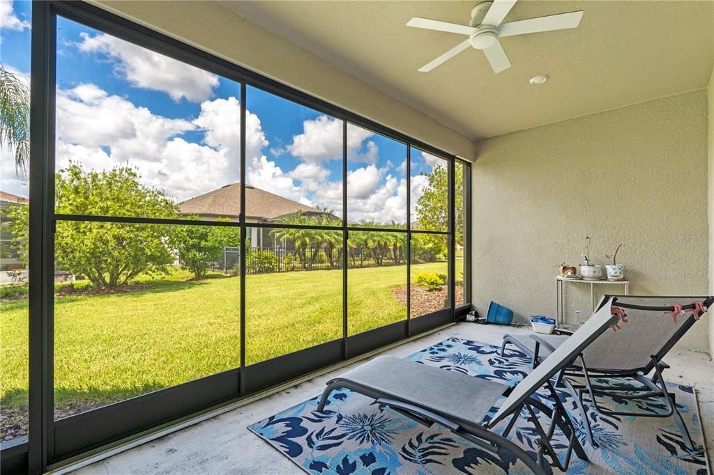 En Venta: $489,000 (3 camas, 3 baños, 2296 Pies cuadrados)