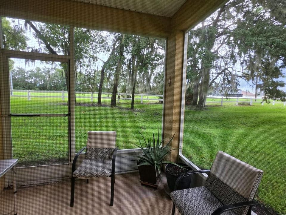 En Venta: $164,990 (2 camas, 2 baños, 981 Pies cuadrados)