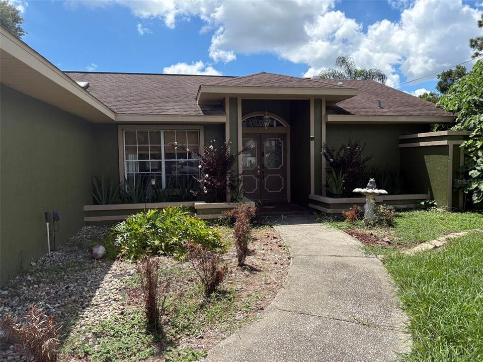 For Sale: $275,555 (3 beds, 2 baths, 1564 Square Feet)