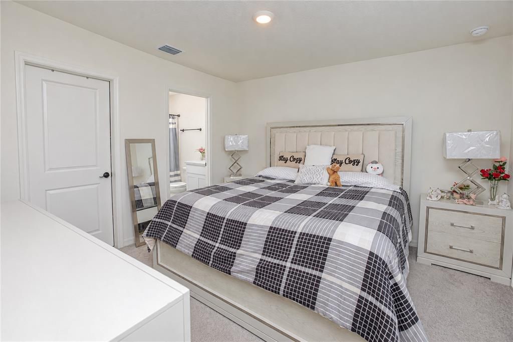 For Sale: $275,000 (3 beds, 2 baths, 1532 Square Feet)