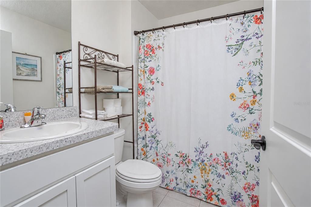 For Sale: $275,000 (3 beds, 2 baths, 1532 Square Feet)