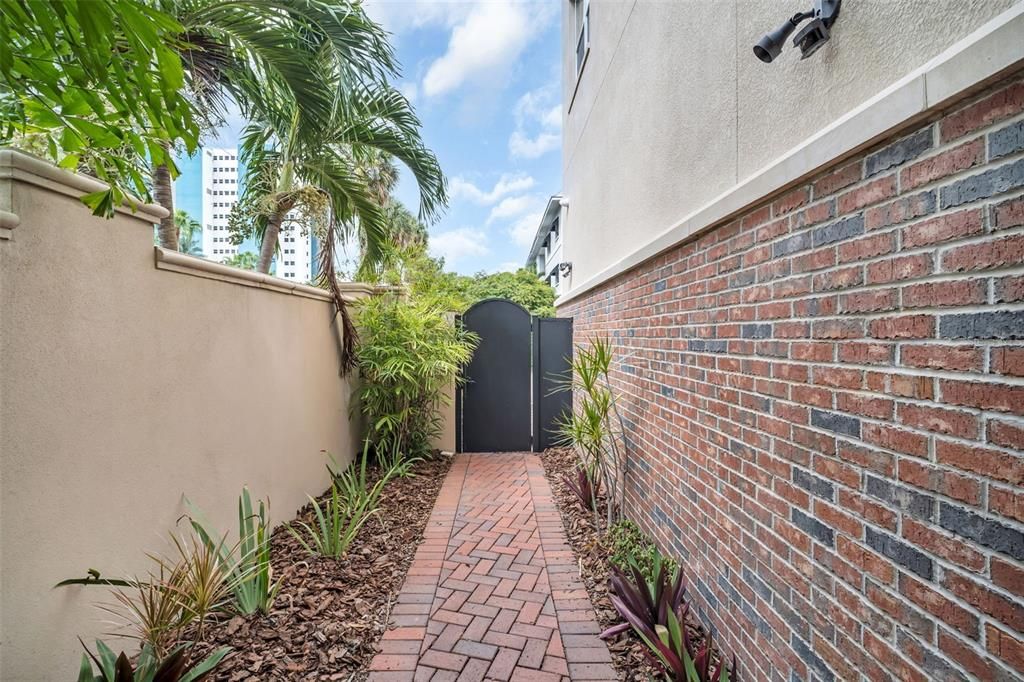 For Sale: $4,500,000 (4 beds, 5 baths, 5262 Square Feet)