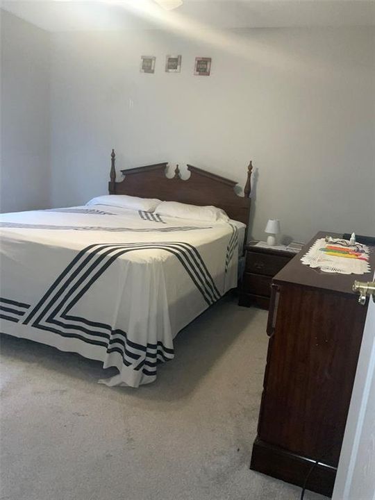 En Venta: $335,000 (3 camas, 2 baños, 1901 Pies cuadrados)