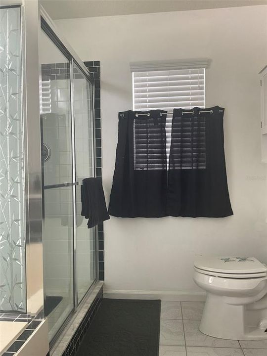 En Venta: $335,000 (3 camas, 2 baños, 1901 Pies cuadrados)