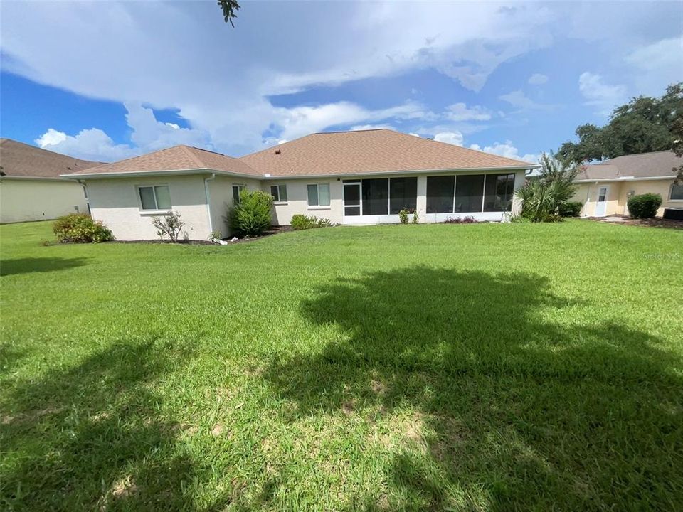 En Venta: $335,000 (3 camas, 2 baños, 1901 Pies cuadrados)