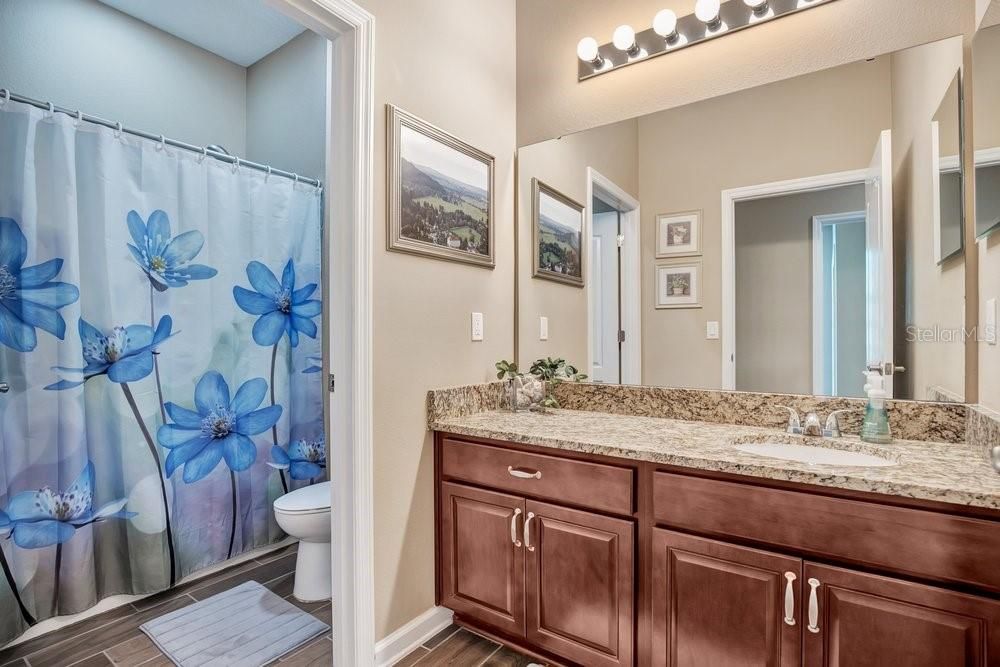 En Venta: $549,900 (4 camas, 3 baños, 2848 Pies cuadrados)