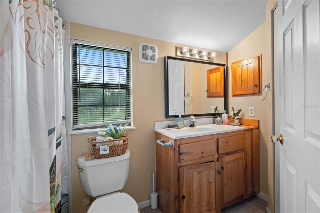 For Sale: $280,000 (2 beds, 2 baths, 903 Square Feet)