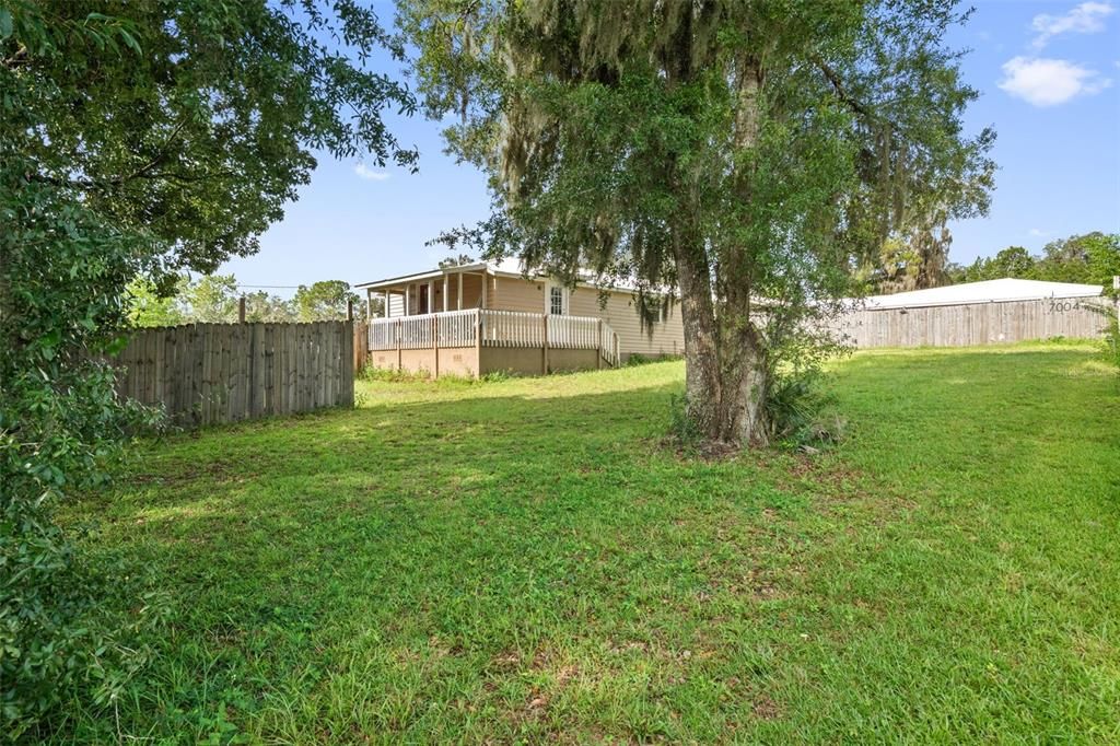 For Sale: $280,000 (2 beds, 2 baths, 903 Square Feet)