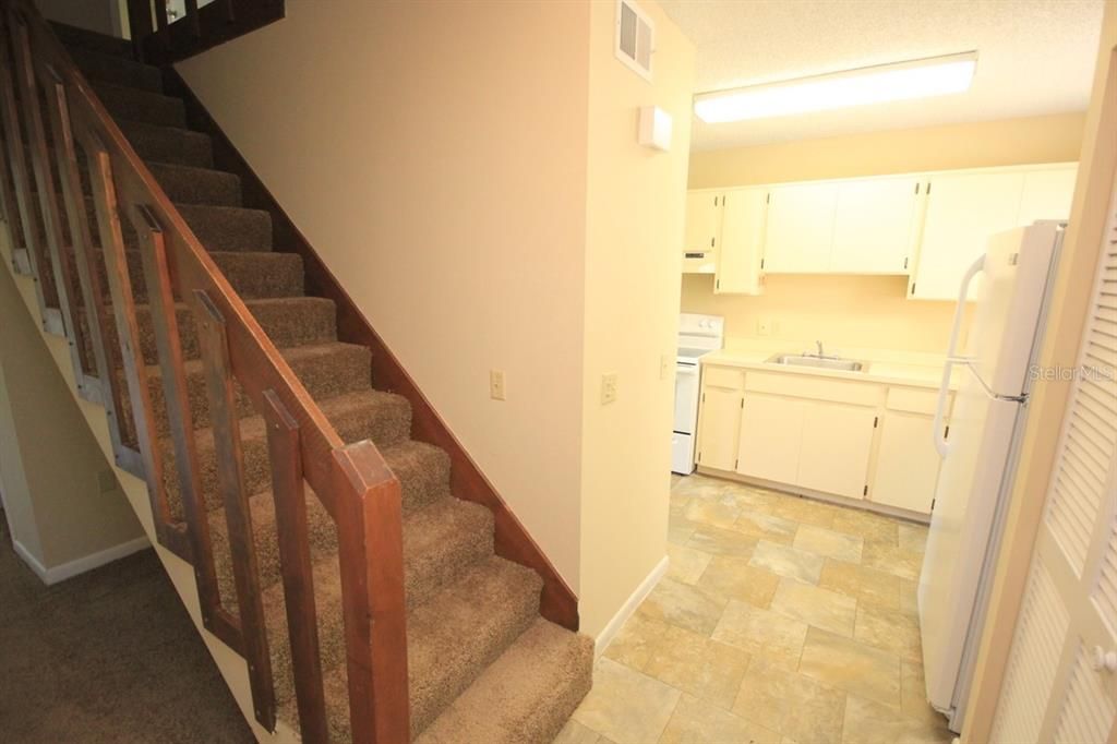 For Rent: $1,595 (2 beds, 1 baths, 1032 Square Feet)