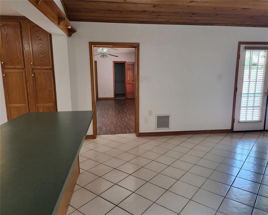 En Renta: $3,300 (3 camas, 2 baños, 1828 Pies cuadrados)