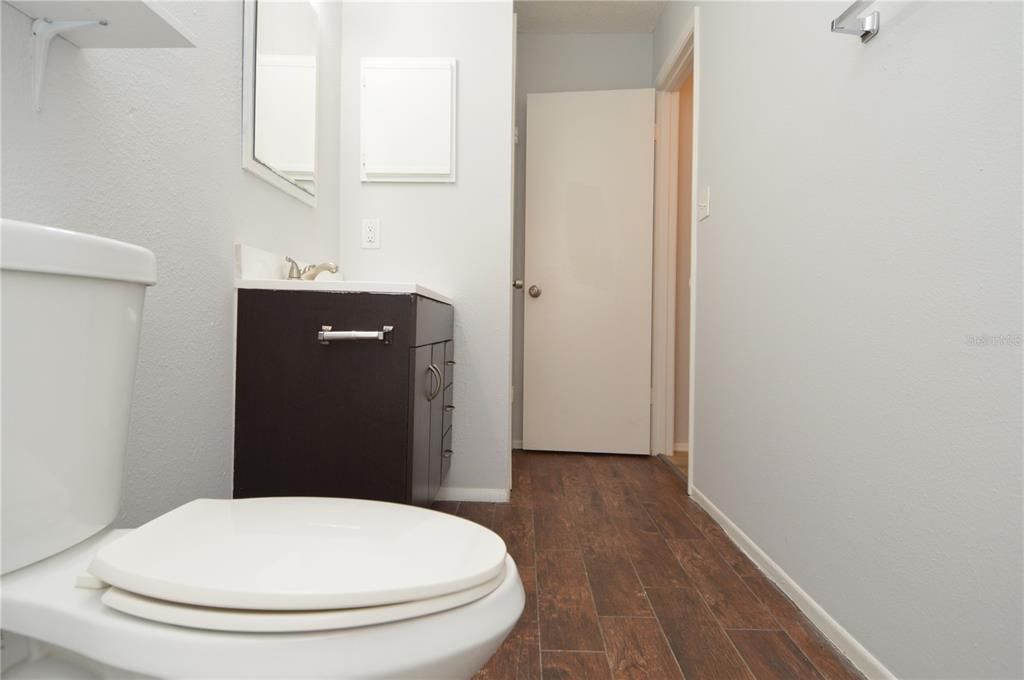 For Rent: $1,600 (2 beds, 2 baths, 1007 Square Feet)