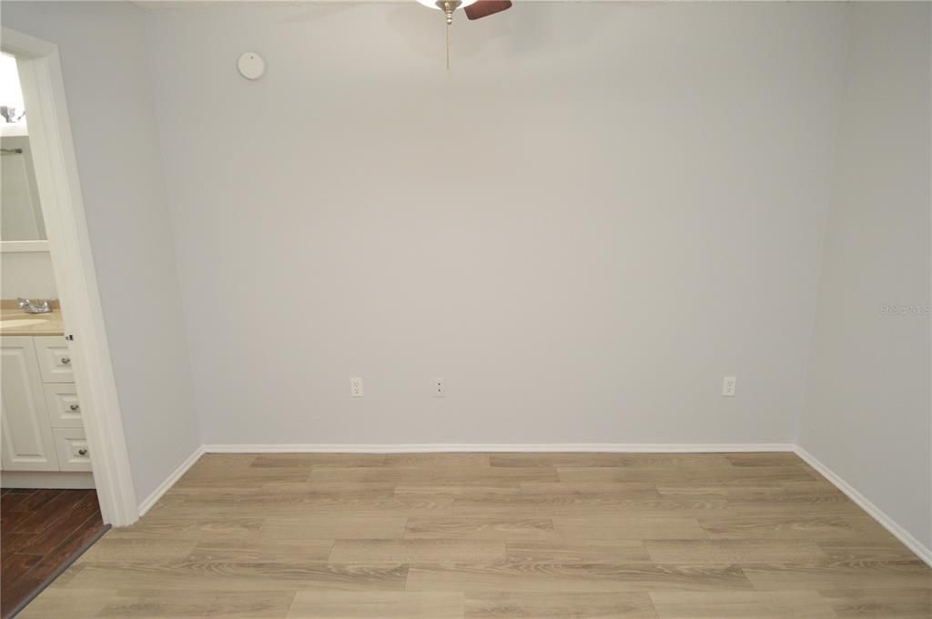 For Rent: $1,600 (2 beds, 2 baths, 1007 Square Feet)