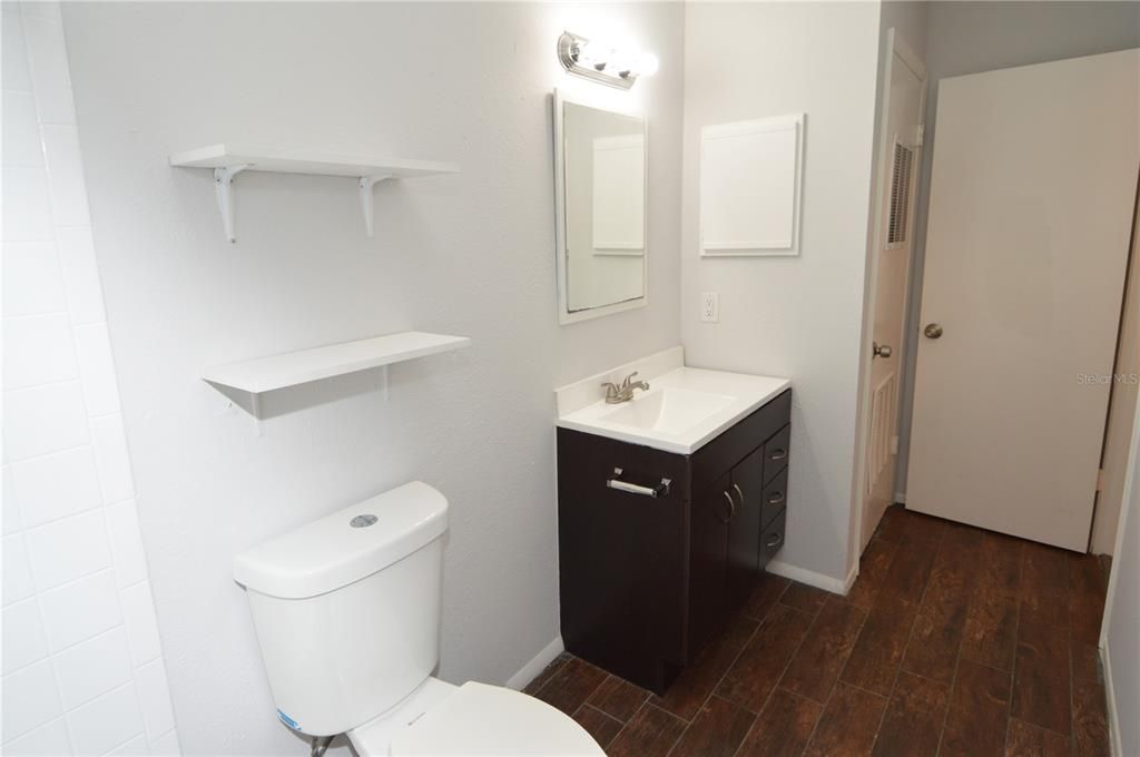 For Rent: $1,600 (2 beds, 2 baths, 1007 Square Feet)